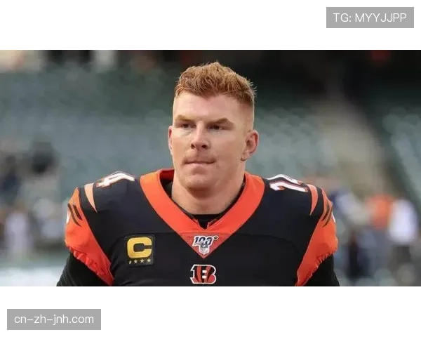 包装工队四分卫洛夫决策冒进 执着长传导致被抄截败北 包装工队四分卫洛夫决策冒进 执着长传导致被抄截败北