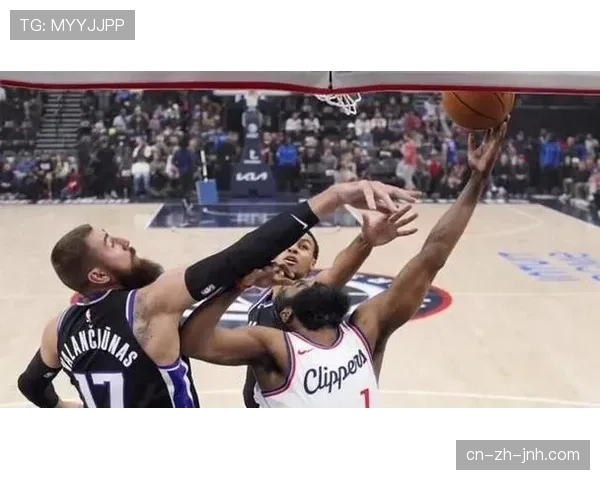 魔术客场111比109险胜快船 关键回合执行力决定比赛走向 魔术客场111比109险胜快船 关键回合执行力决定比赛走向